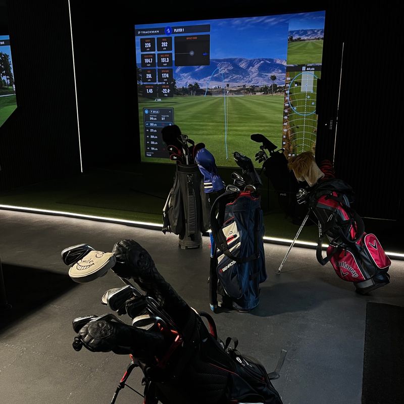 Golf bags waiting in a Bunkerbay bay